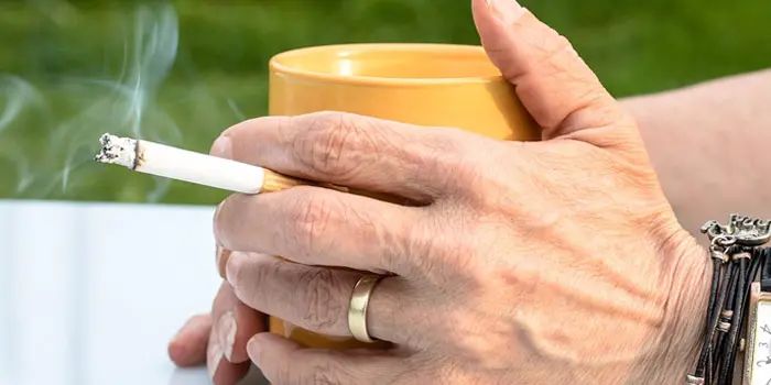 タバコのかっこいい出し方