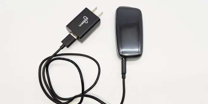 プルームXを充電する