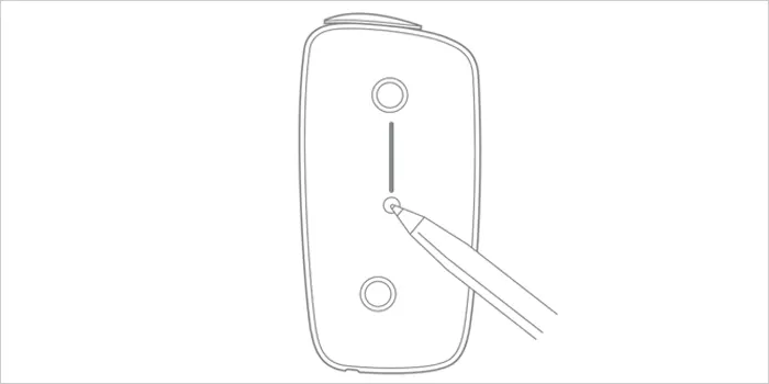 プルームXのリセットボタンを押す