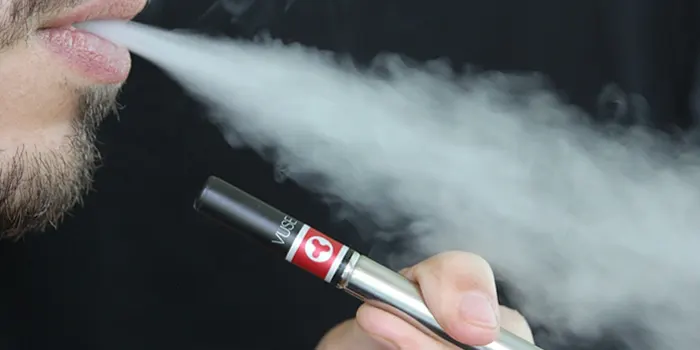 ファミリーマートなどで買えるおすすめの使い捨て電子タバコ