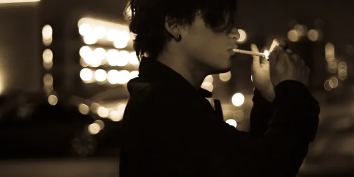 JPSのタバコを吸ってる人はのイメージ