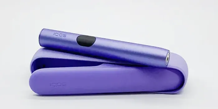 アイコスイルマアイ本体とホルダーの実機写真