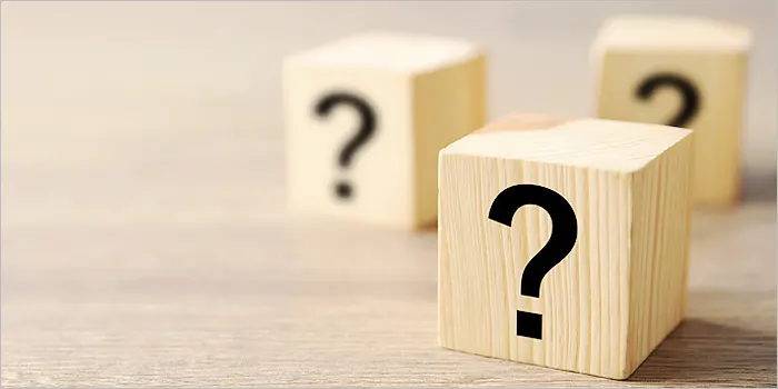 疑問符が書かれたボックス