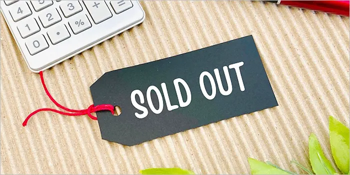 ソールドアウトと書かれたタグ